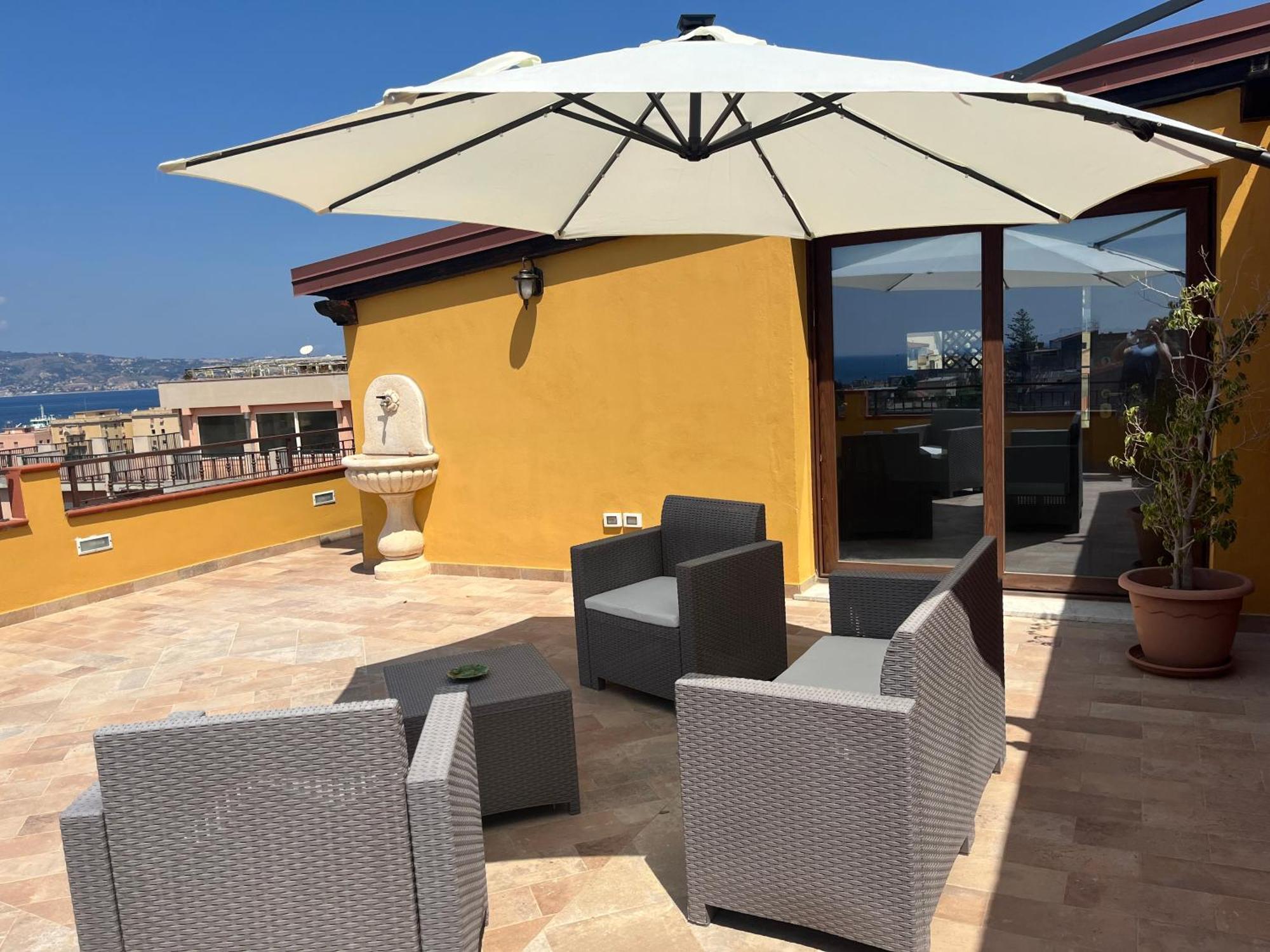 B&B Around The World Villa San Giovanni Dış mekan fotoğraf