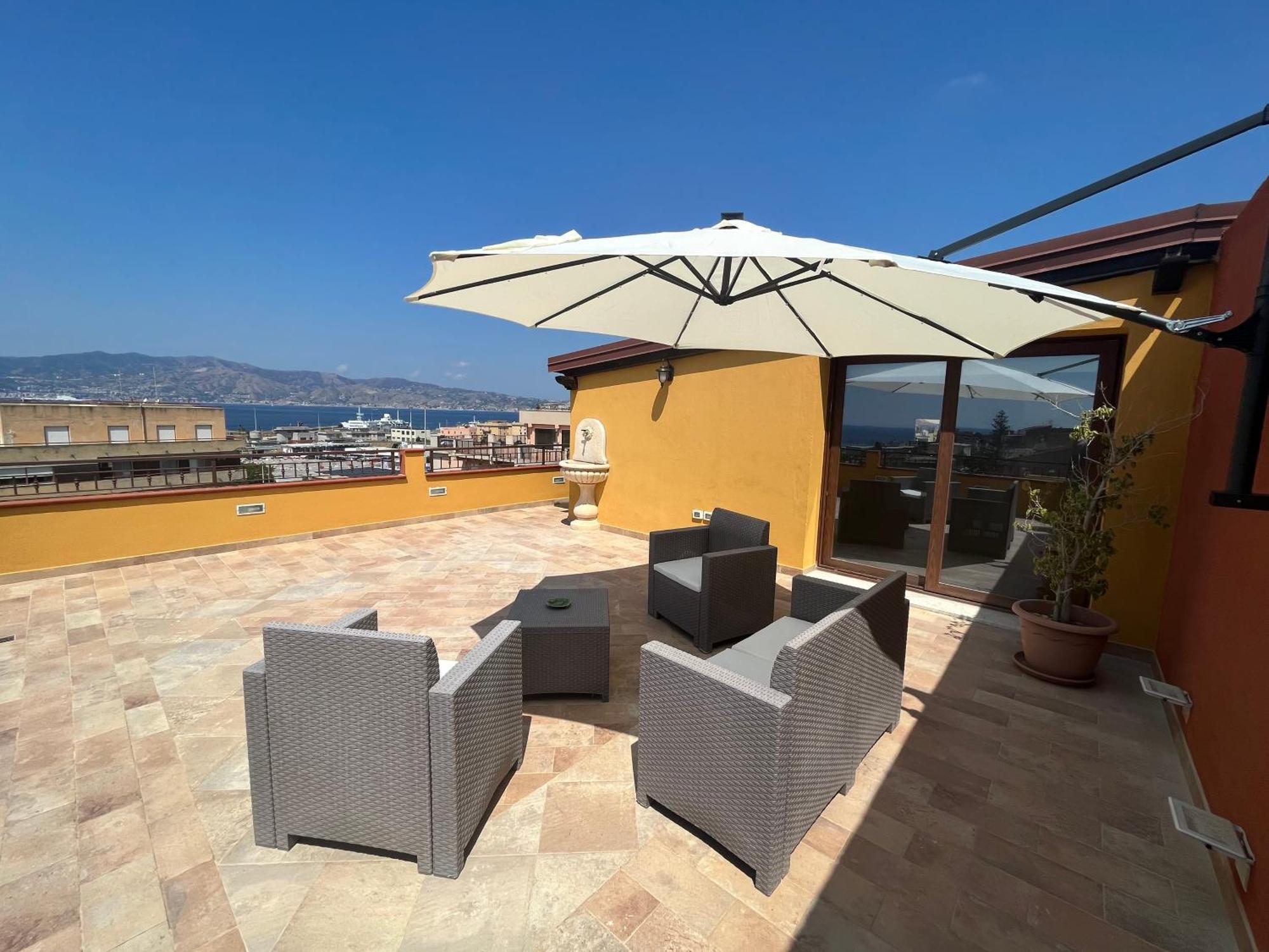 B&B Around The World Villa San Giovanni Dış mekan fotoğraf
